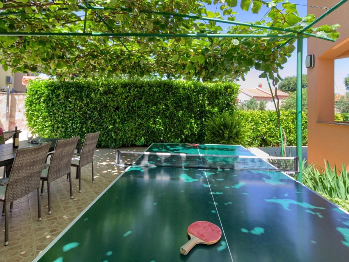 Spacious Holiday Home In Peroj With Private Pool Zewnętrze zdjęcie